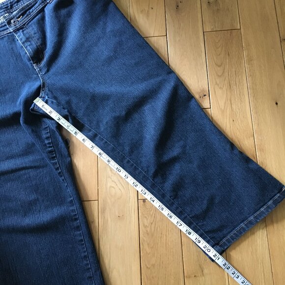 Contrast Jeans Dark Navy Blue Denim Capris - Picture 15 of 16